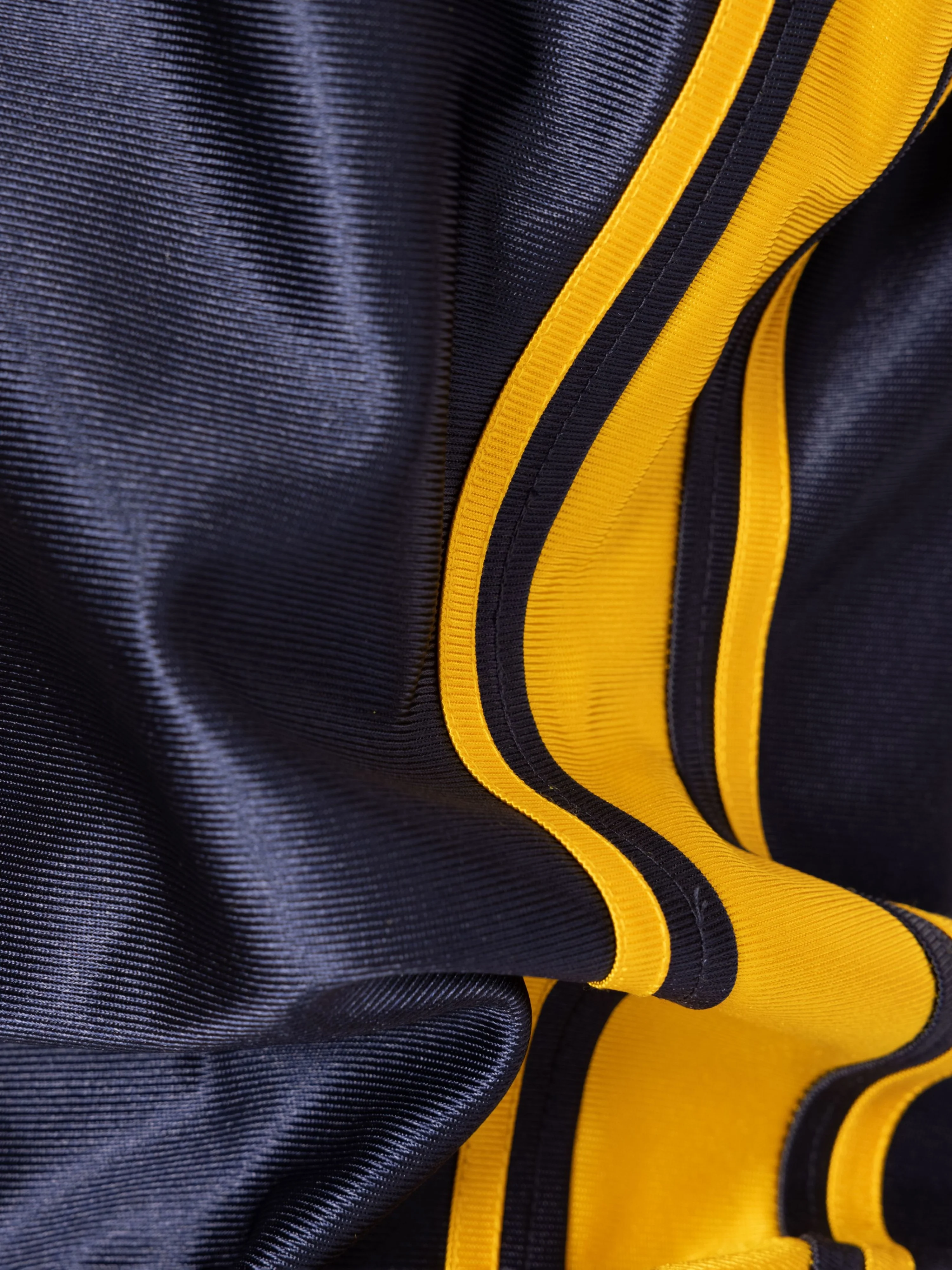 Dwyane Wade 2002-03 Marquette University Authentic Jersey - Image 5