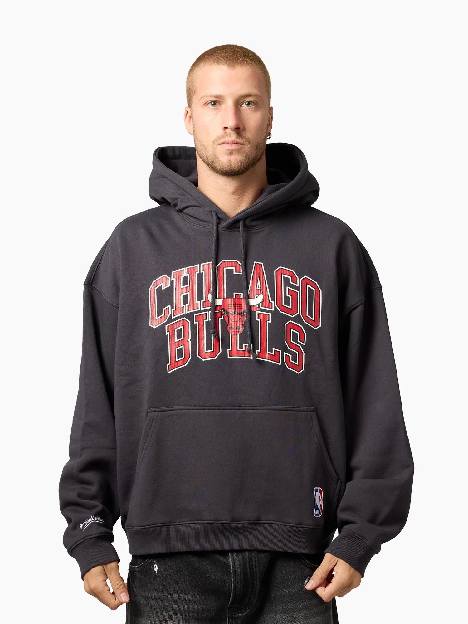 Chicago Bulls Cracked Arch Boxy Hoodie