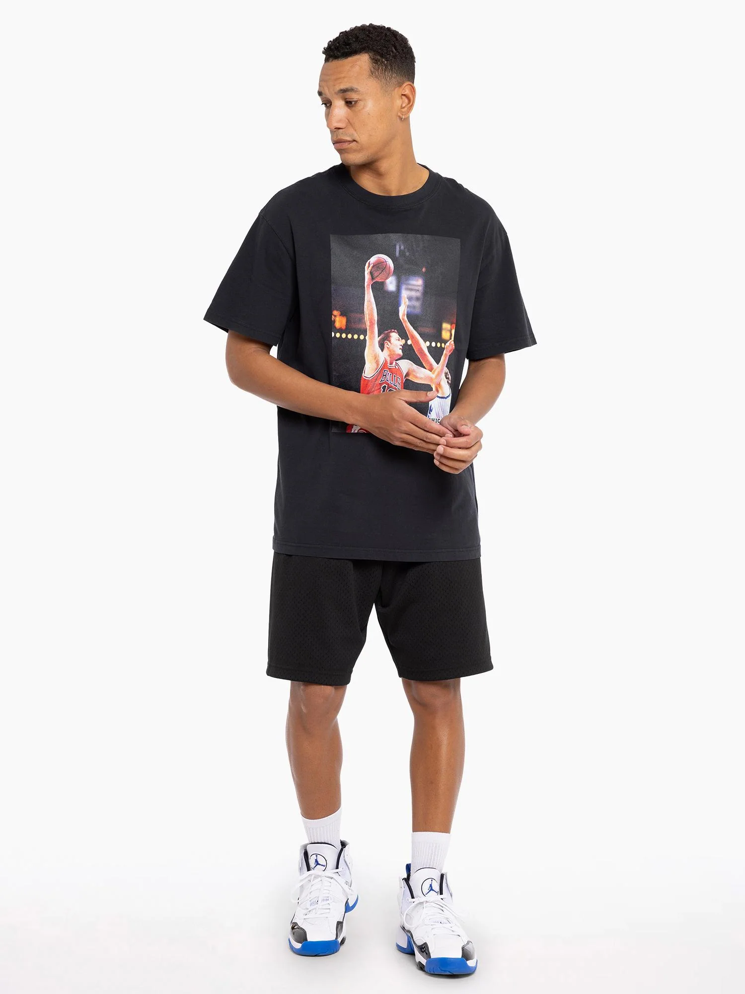 Luc Longley Chicago Bulls Vintage Photo Player Tee - Image 4