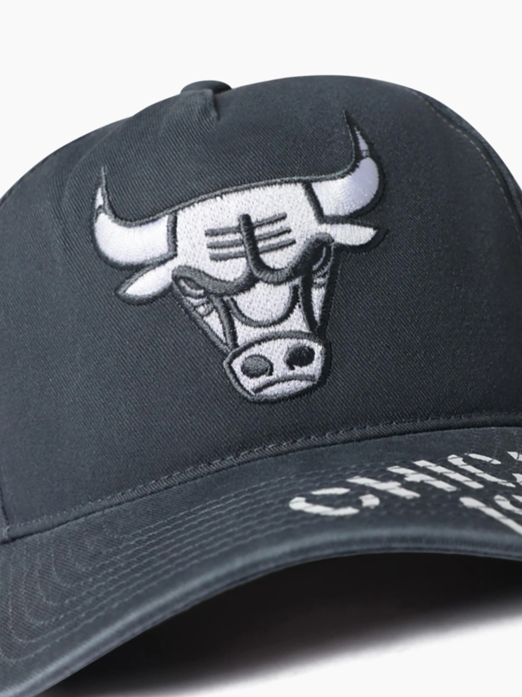 Chicago Bulls Stencil Pro Pinch Snapback - Image 2