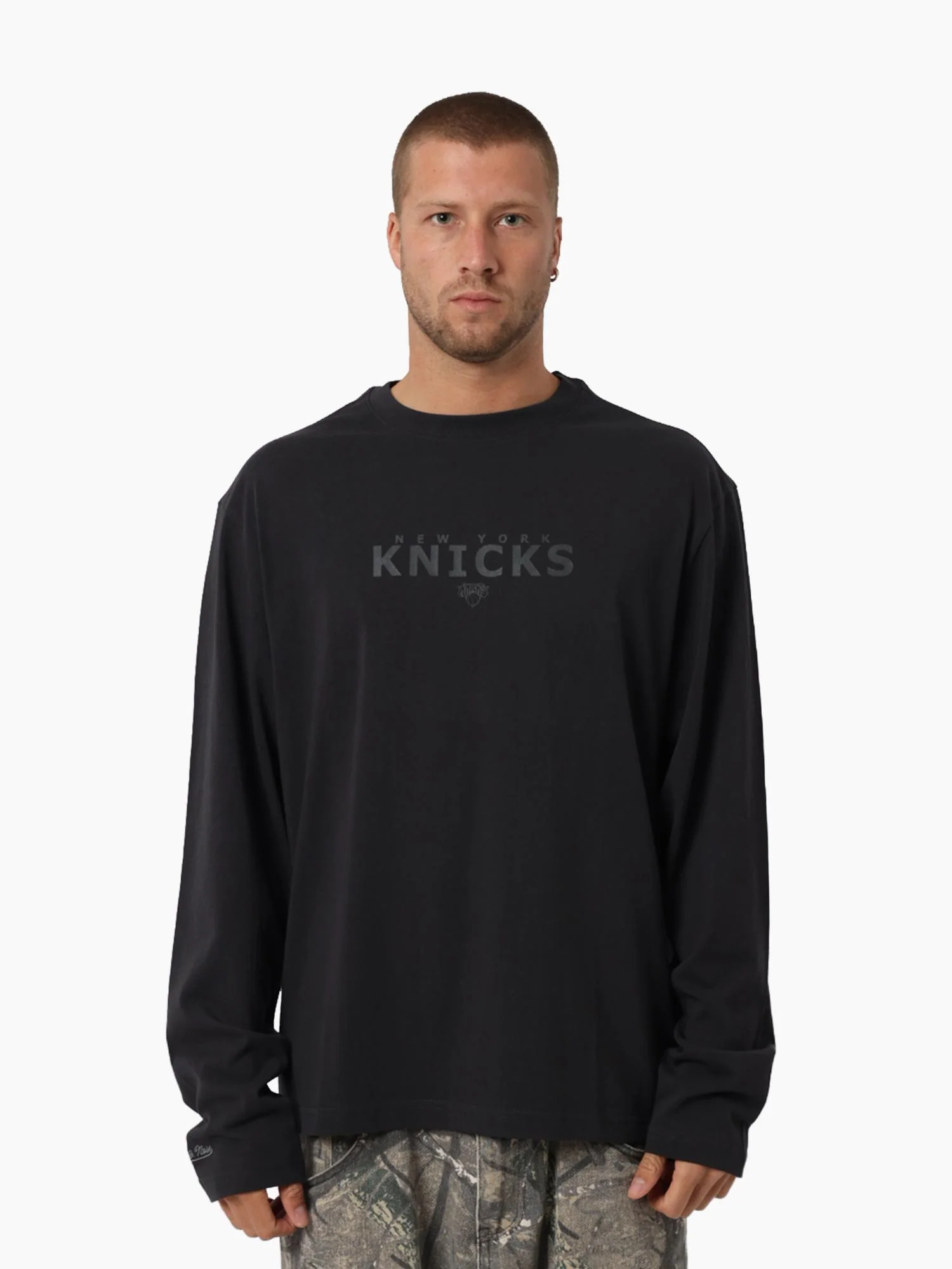 New York Knicks Studded Long Sleeve Tee - Image 4
