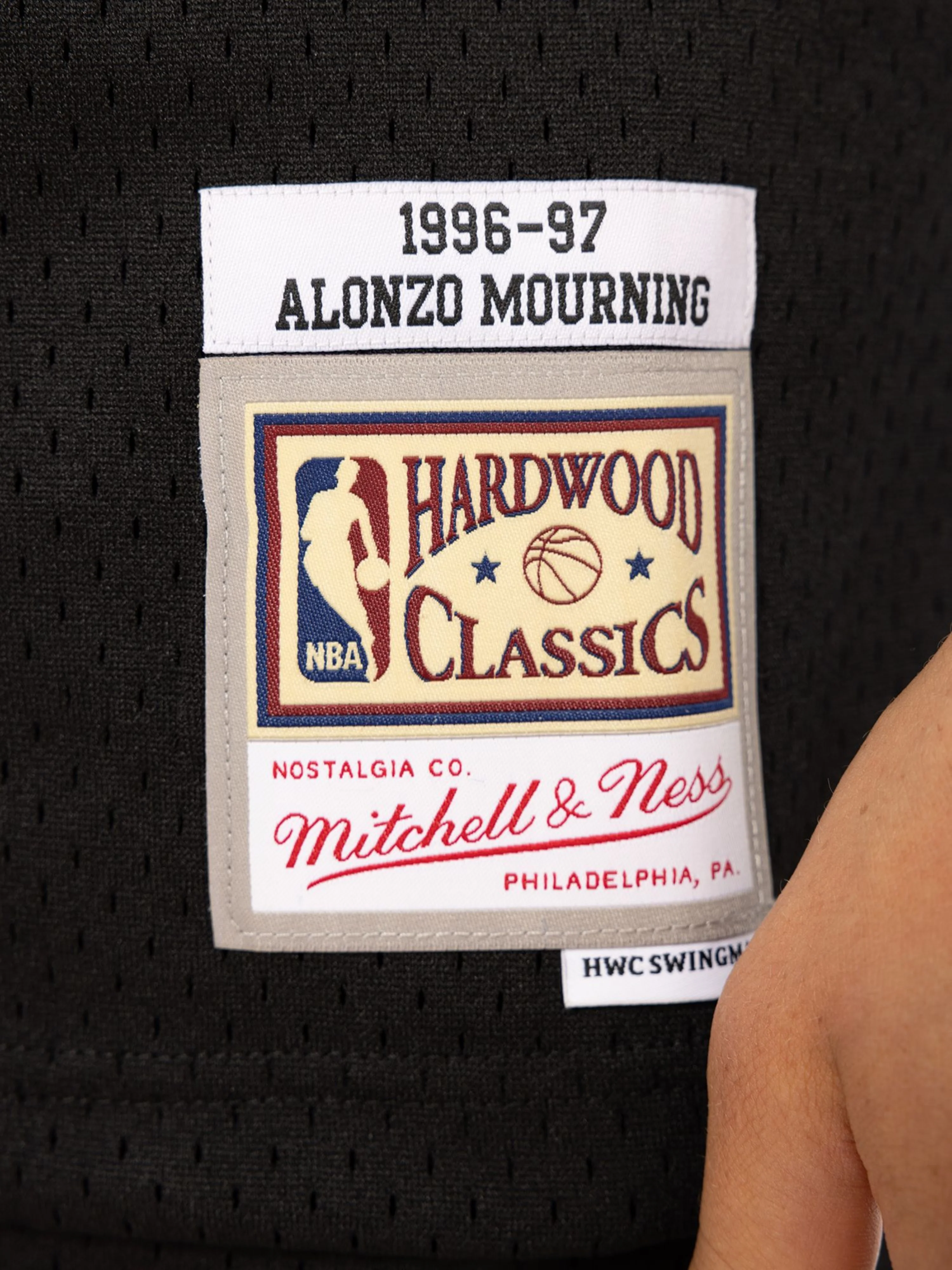 Alonzo Mourning 1996-97 Miami Heat Road Swingman Jersey - Image 4