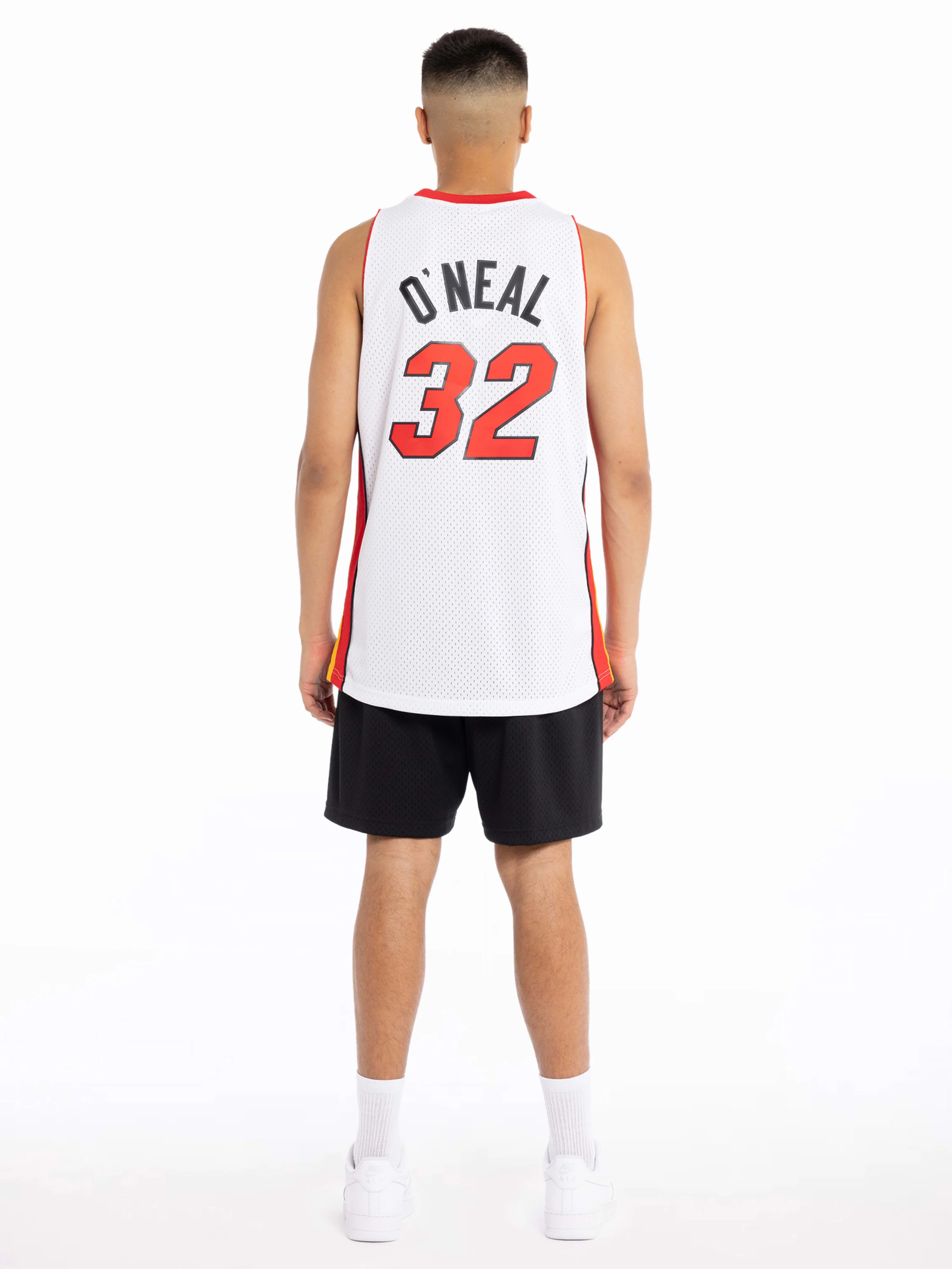 Shaquille O'Neal 2005-06 Miami Heat Home Swingman Jersey - Image 2