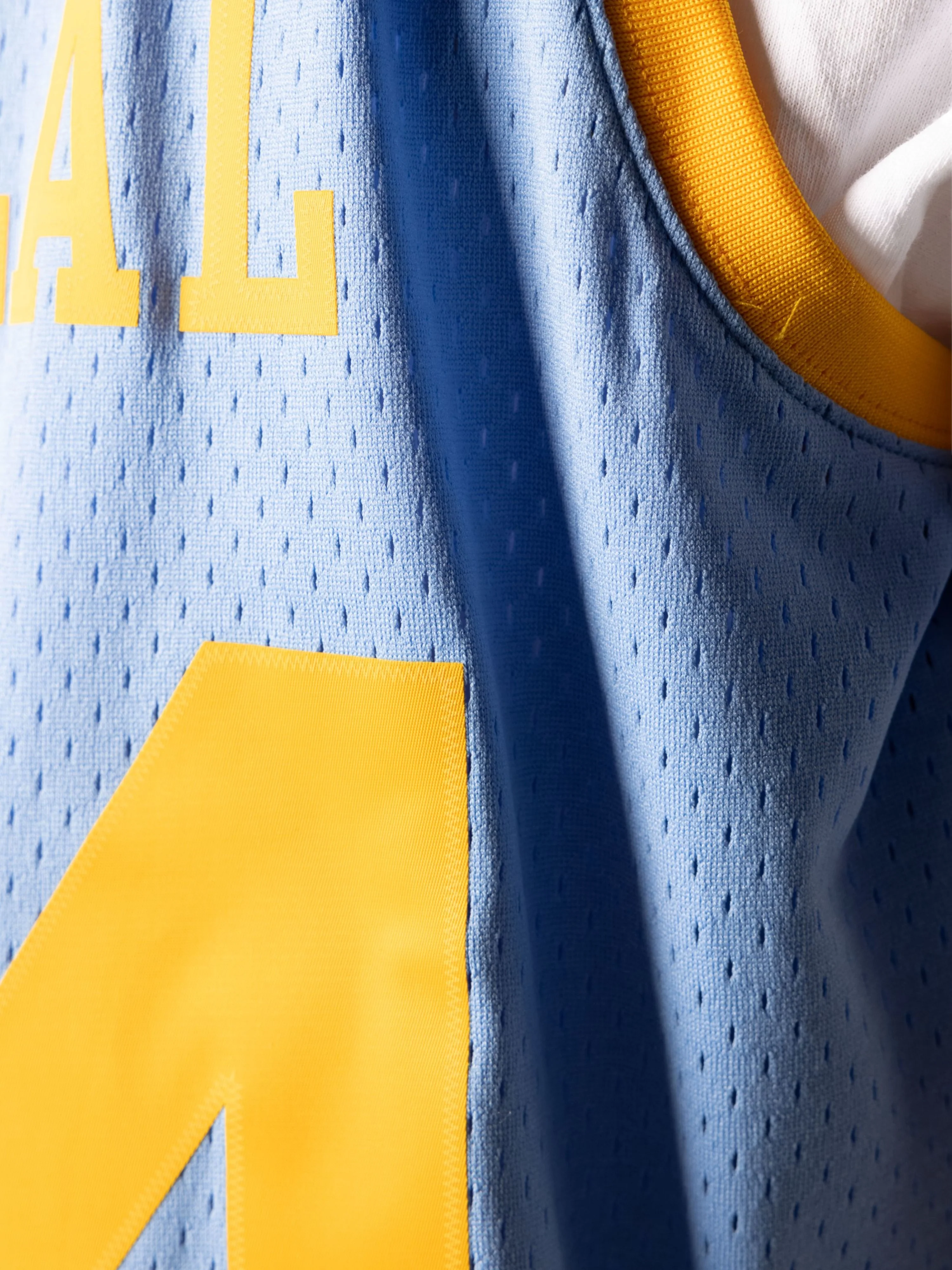 Shaquille O'Neal 2001-02 Los Angeles Lakers Alternate Swingman Jersey - Image 5