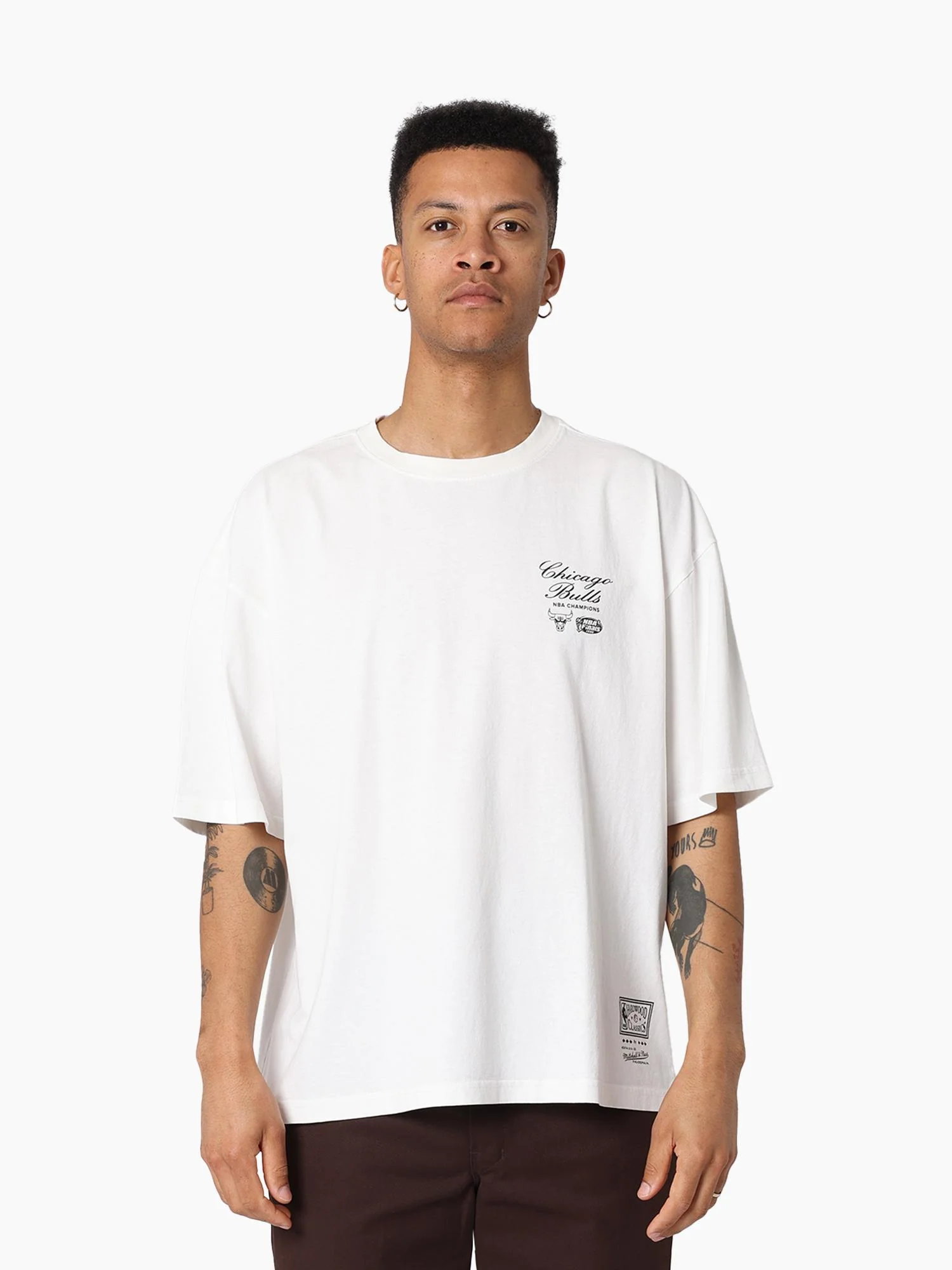 Chicago Bulls Champions Script Tee - Image 4